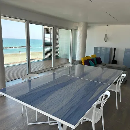 Luxury Fronte Mare Con Ombrellone Civitanova Marche